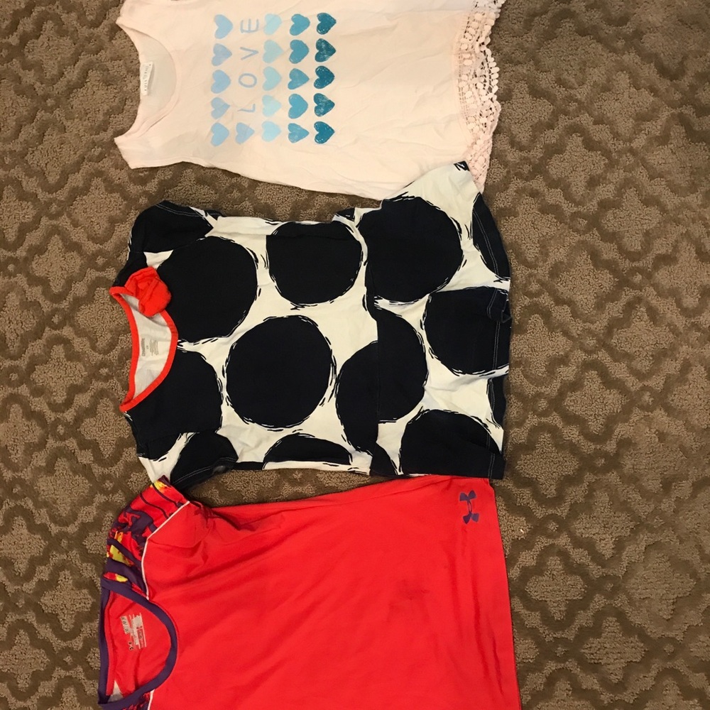 Shirt lot————3 shirts